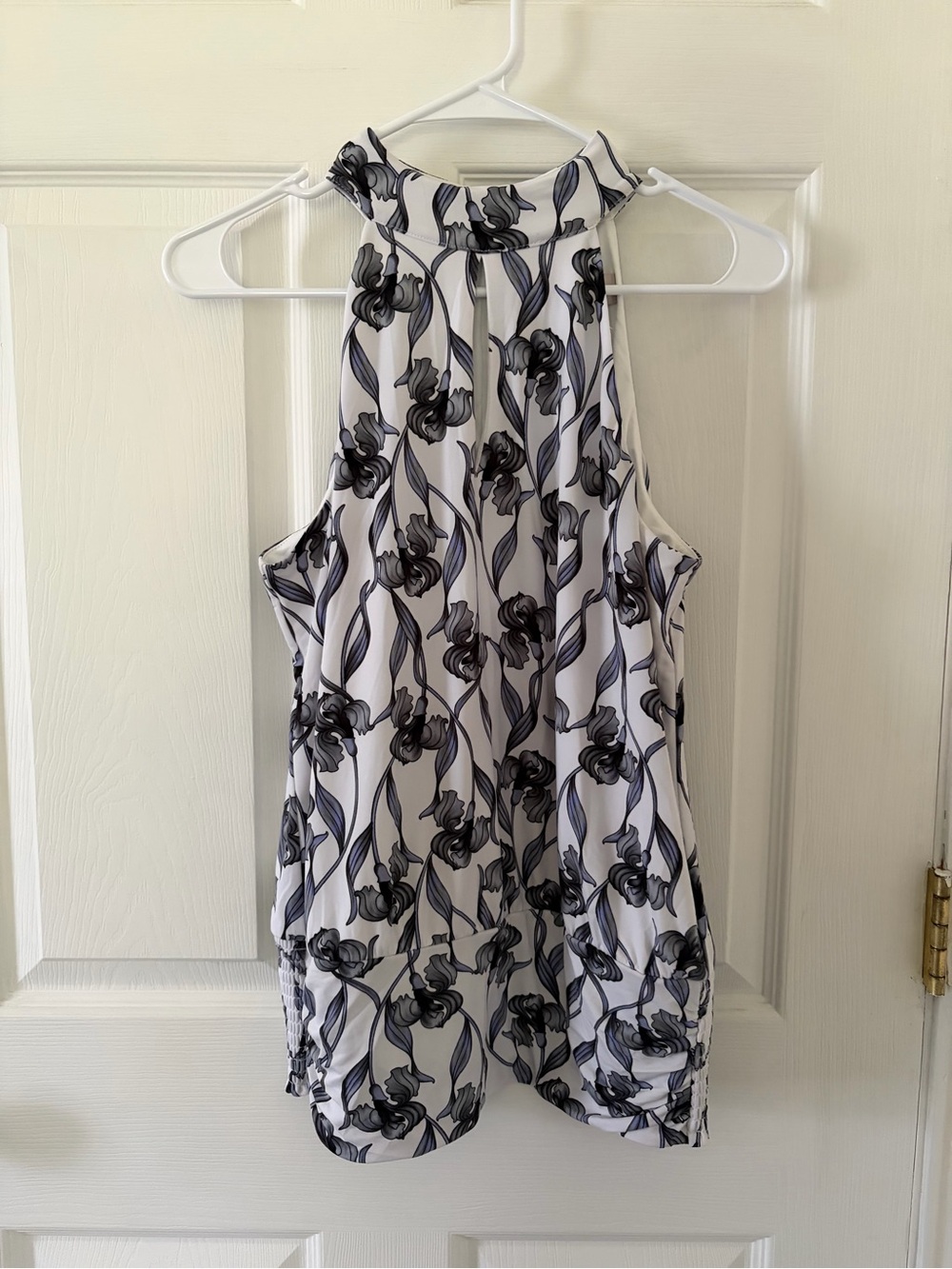 Catherine Malandrino White Sleeveless High-Neck Floral Camisole